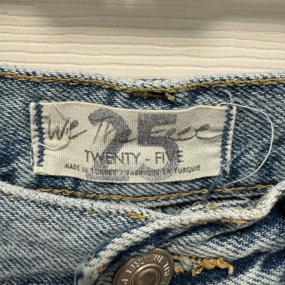 We The Free Womens Fast Times Mom Jeans High Rise Distressed Button Fly Sz 25 - Picture 3 of 12